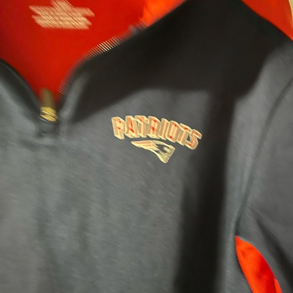 Patriots Men’s Pullover Size Large - Picture 3 of 6